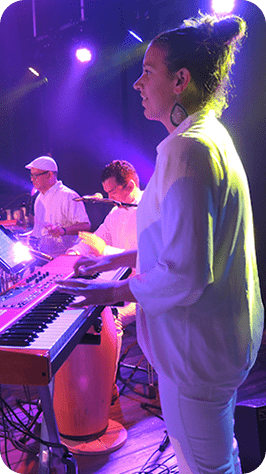 Barbara Rana (Panama)::Piano Salsa Band mieten Tropicaliente für Ihre Hochzeit, Geburtstag Firmenfeier, Festival / Band / Tropical Band buchen Südamerikanische Musik Niedersachsen Hessen